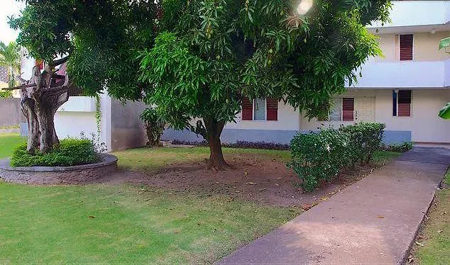 קינגסטון Carmello House Apartment